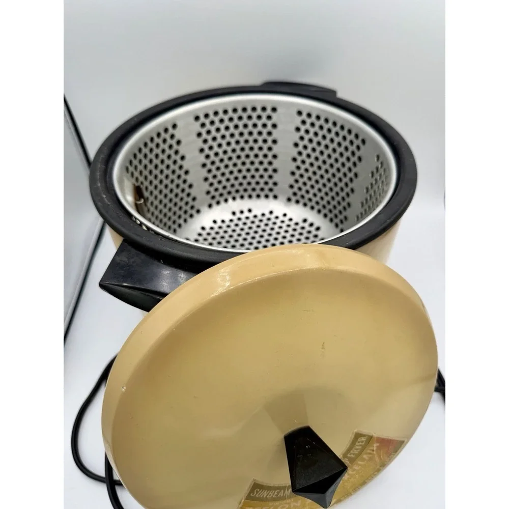 Vintage Harvest Gold first Model 13 Sunbeam Cooker & Fryer